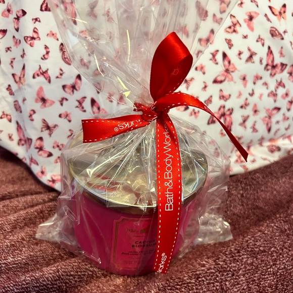 Brand new BW Candle Cactus Blossom - Picture 6 of 6